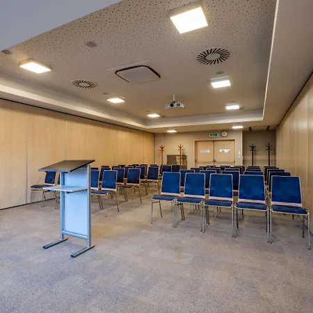 Clarion Congress Hotel