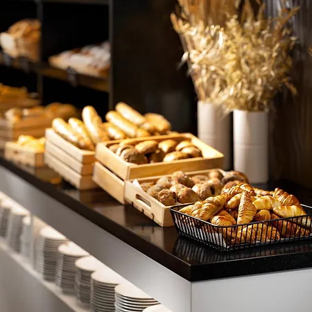 Clarion Congress Готель