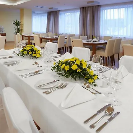 Clarion Congress فندق 4*