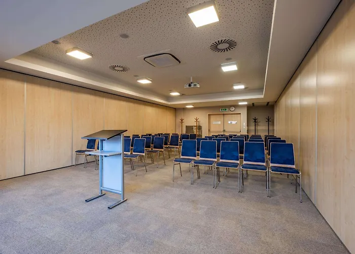 Clarion Congress Готель