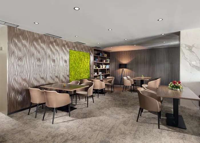 Готель Clarion Congress 4*