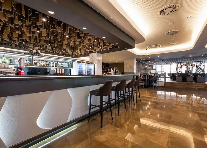 Clarion Congress Hotel 4*